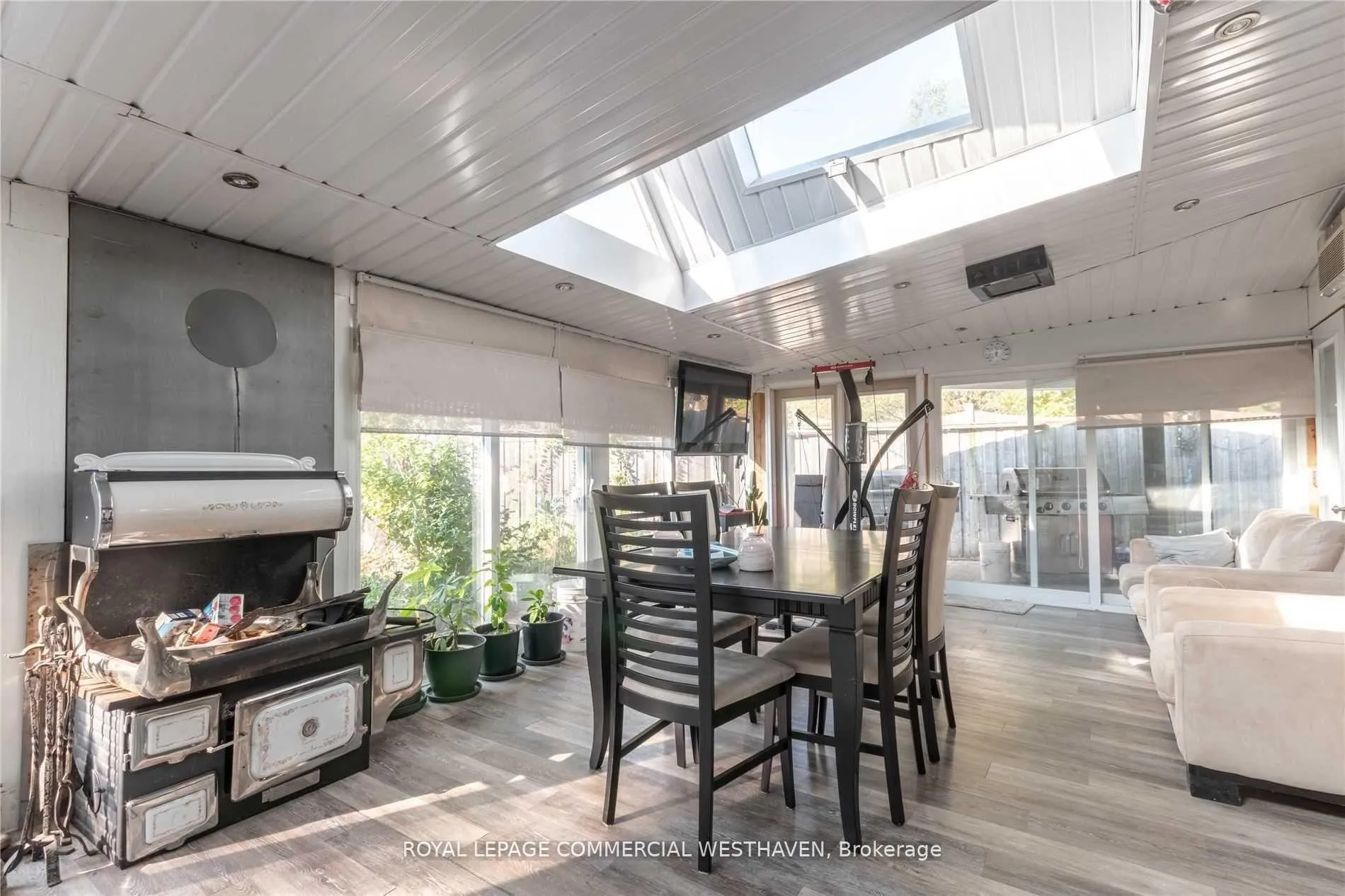Photo 9 of 3015 Lloydtown Aurora Road, King, Rural King — HOMEH