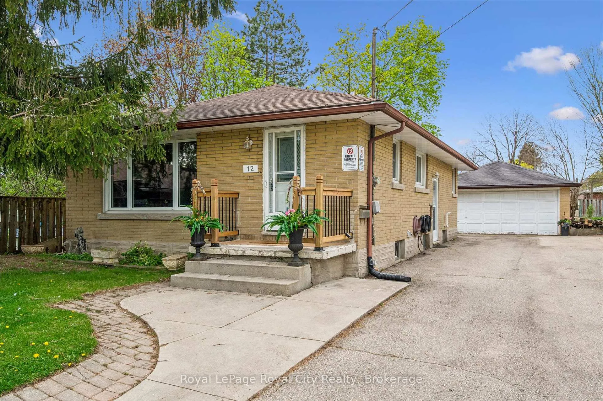 Photo 22 of 12 Delmar Boulevard, Guelph, St. George's — HOMEH