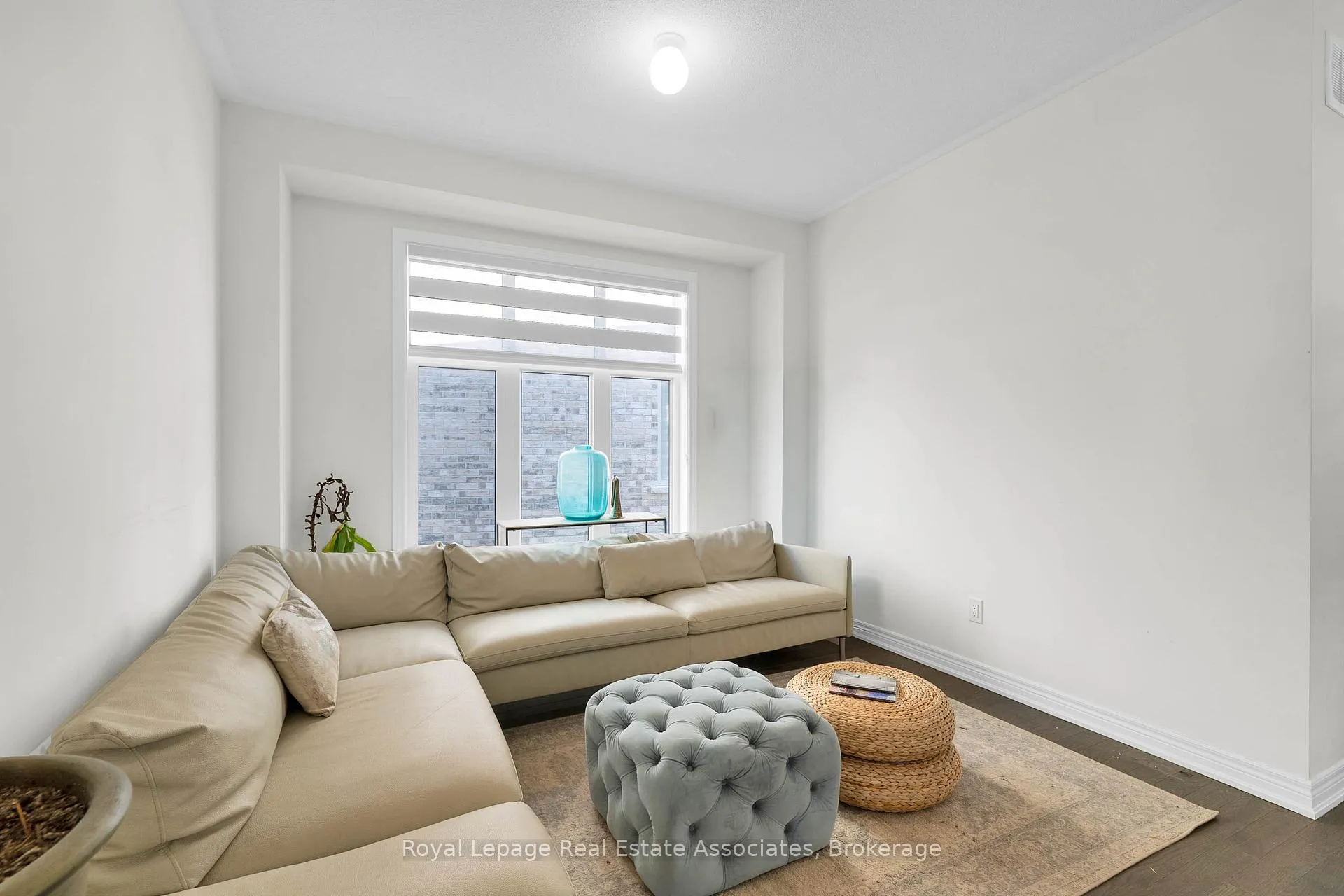 Photo 18 of 1386 Davis Loop, Innisfil, Lefroy — HOMEH