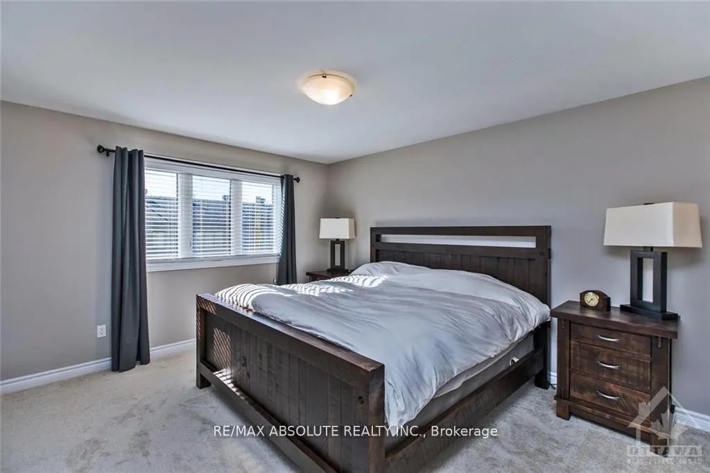 Photo 13 of 2500 Waterlilly Way, Ottawa, Barrhaven - Heritage Park — HOMEH