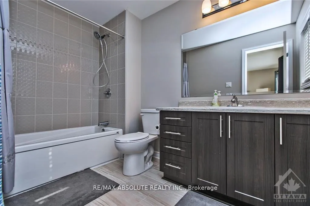 Photo 14 of 2500 Waterlilly Way, Ottawa, Barrhaven - Heritage Park — HOMEH