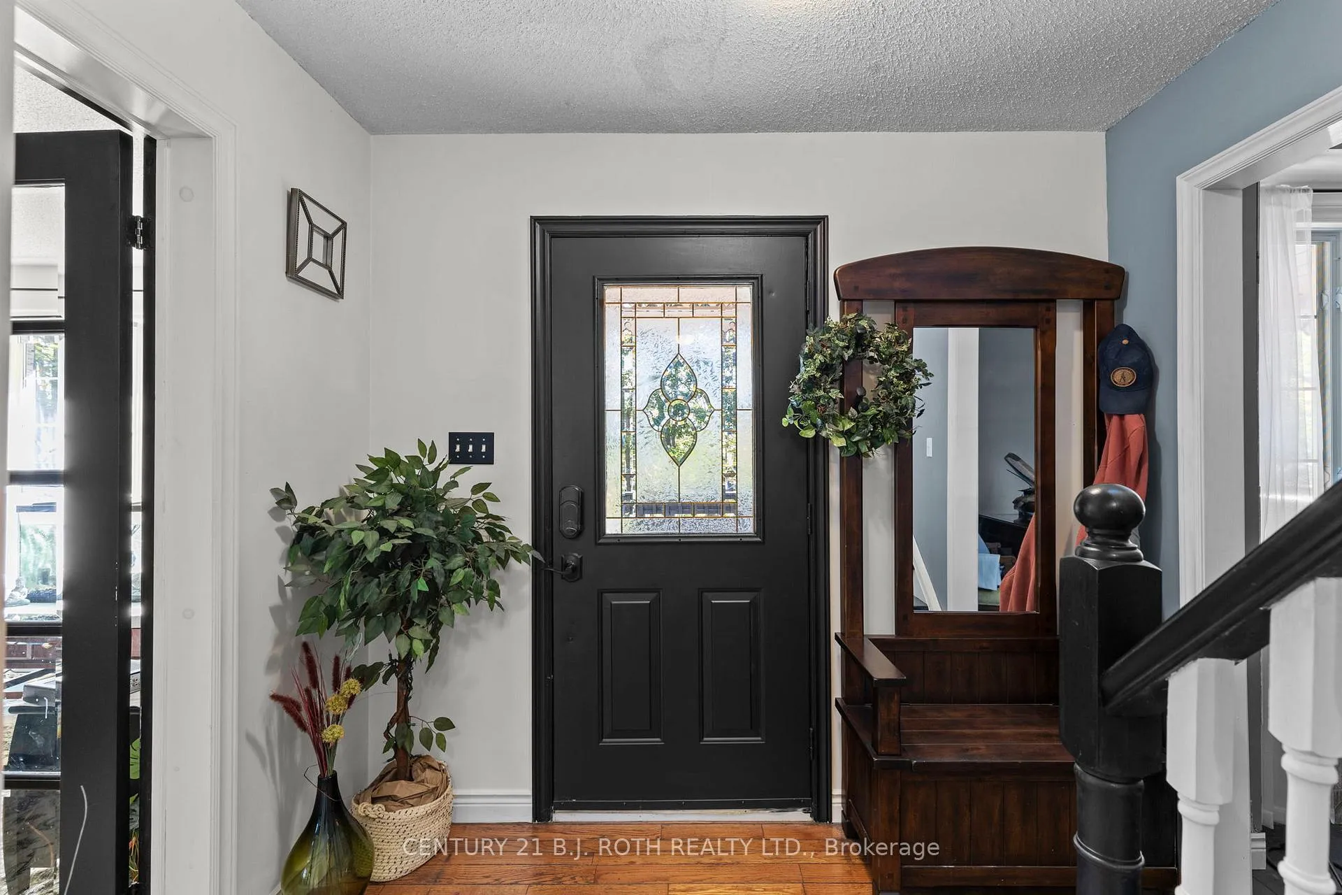 Photo 4 of 53 Slalom Drive, Oro-Medonte, Moonstone — HOMEH