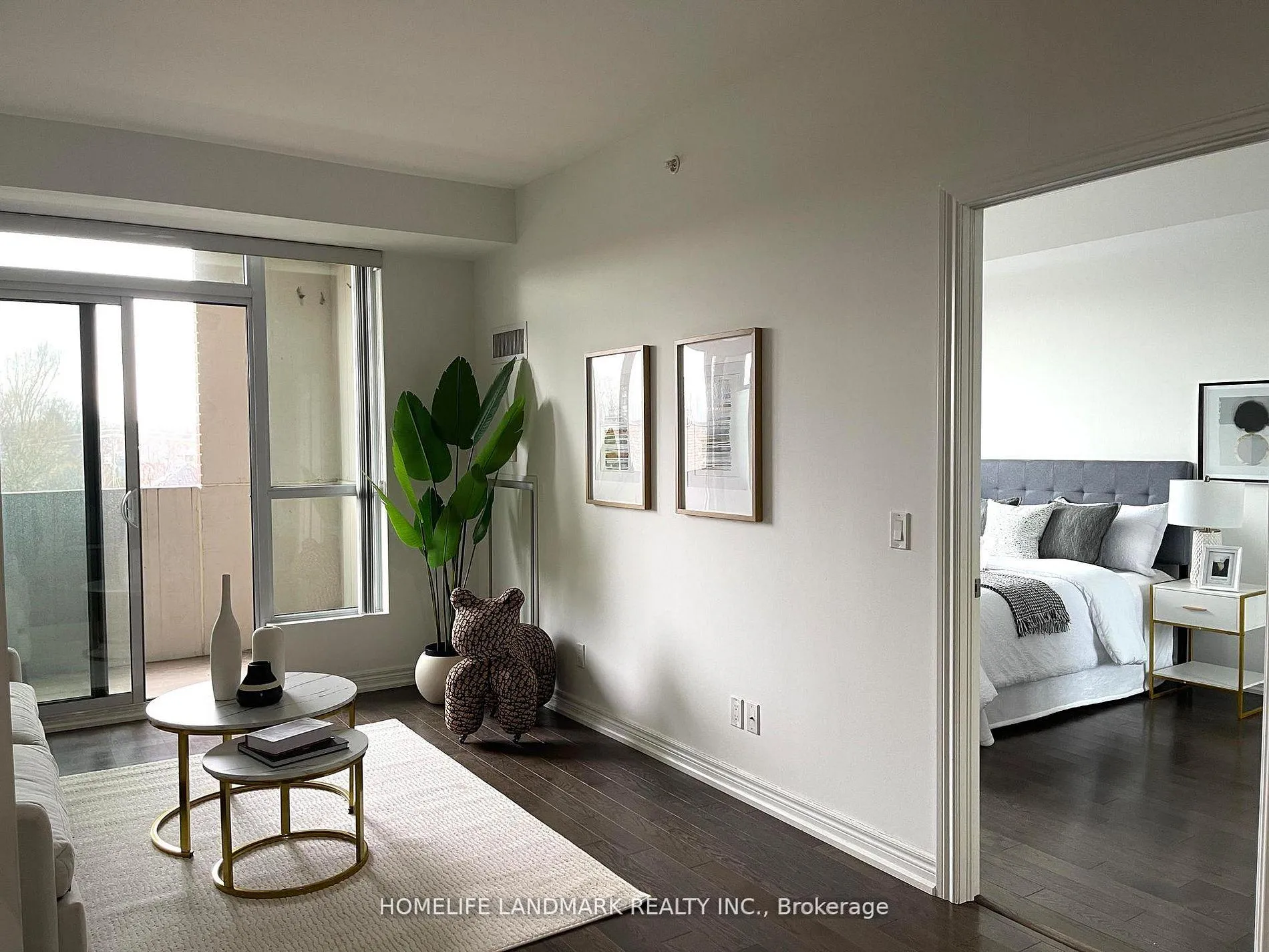Photo 10 of Unit 304, 23 Glebe Road W, Toronto, Yonge-Eglinton — HOMEH