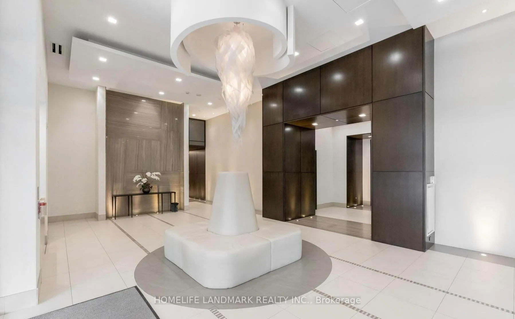 Photo 16 of Unit 304, 23 Glebe Road W, Toronto, Yonge-Eglinton — HOMEH