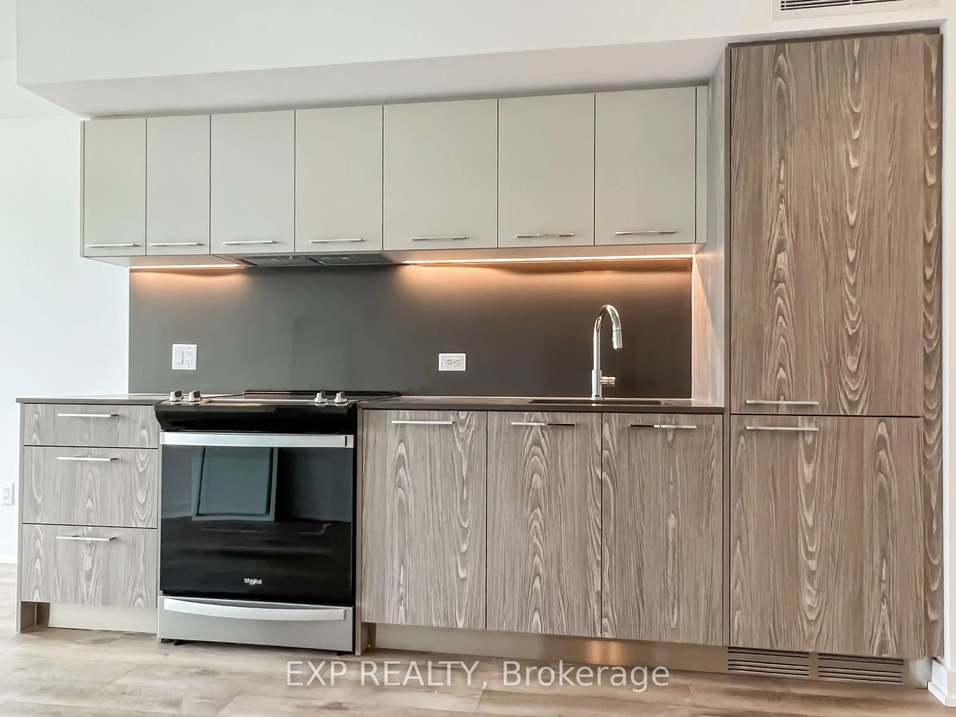 Photo 3 of Unit 706, 45 Baseball Place, Toronto, South Riverdale — HOMEH