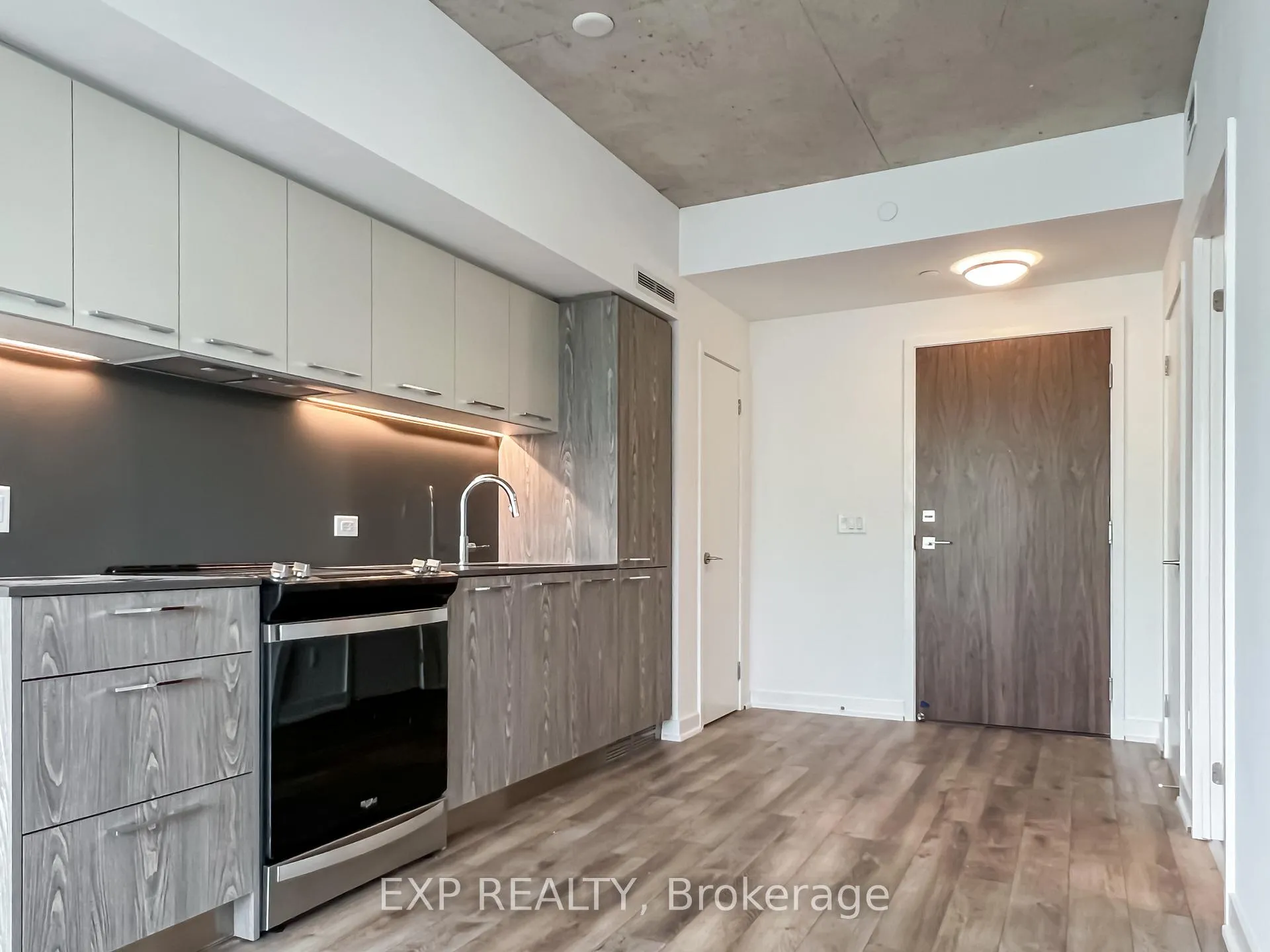 Photo 5 of Unit 706, 45 Baseball Place, Toronto, South Riverdale — HOMEH