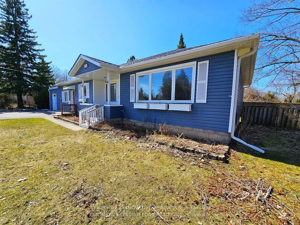 Photo 2 of Unit Main, 350 The Queensway, Georgina, Keswick South — HOMEH