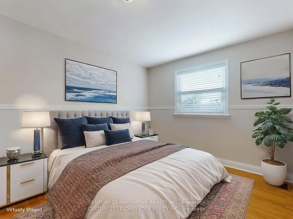 Photo 12 of Unit Main, 350 The Queensway, Georgina, Keswick South — HOMEH