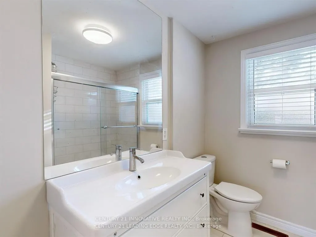 Photo 15 of Unit Main, 350 The Queensway, Georgina, Keswick South — HOMEH