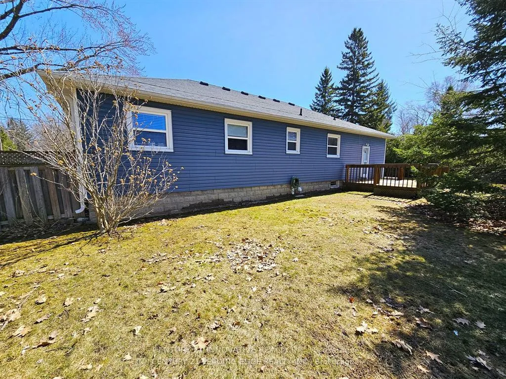 Photo 17 of Unit Main, 350 The Queensway, Georgina, Keswick South — HOMEH