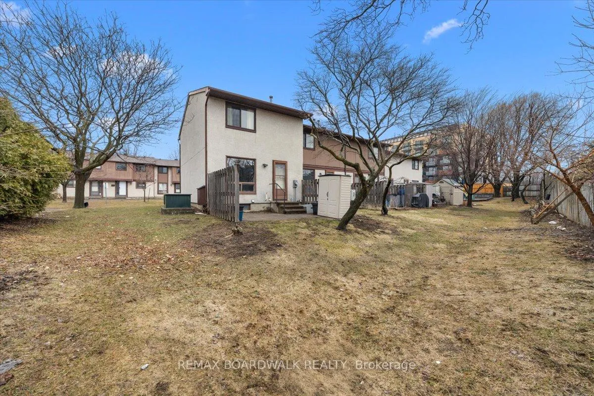 Photo 28 of 1456 Murdock Gate, Ottawa, Cyrville — HOMEH
