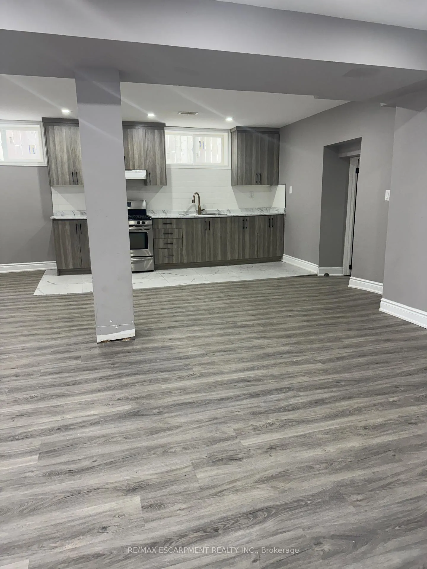 Photo 3 of Unit LOWER, 267 Millen Road, Hamilton, Stoney Creek — HOMEH