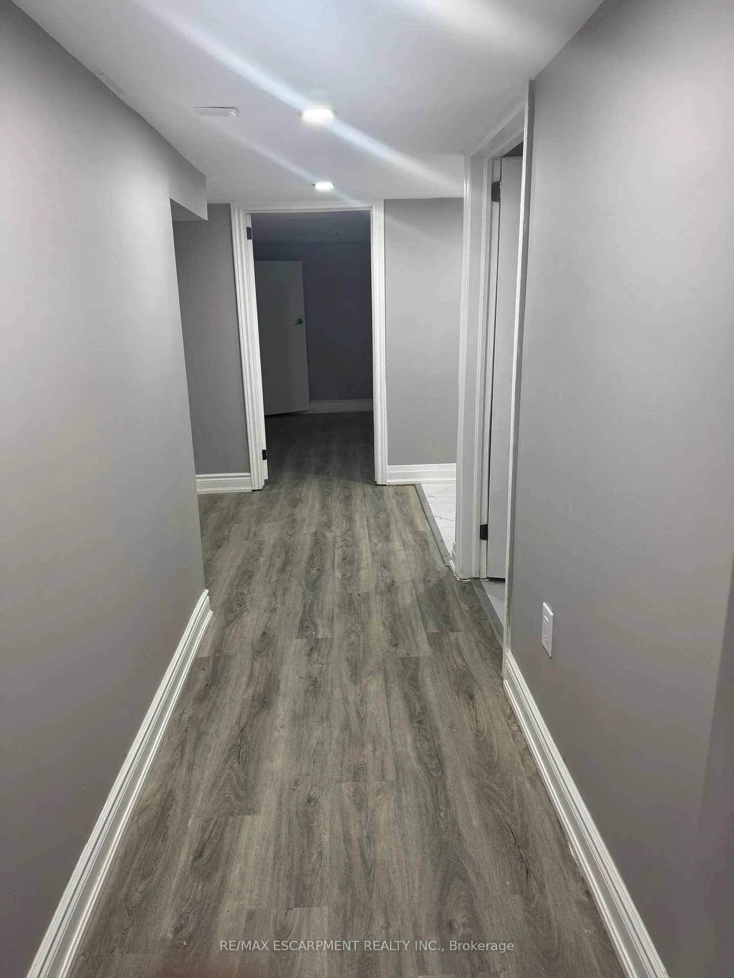Photo 7 of Unit LOWER, 267 Millen Road, Hamilton, Stoney Creek — HOMEH