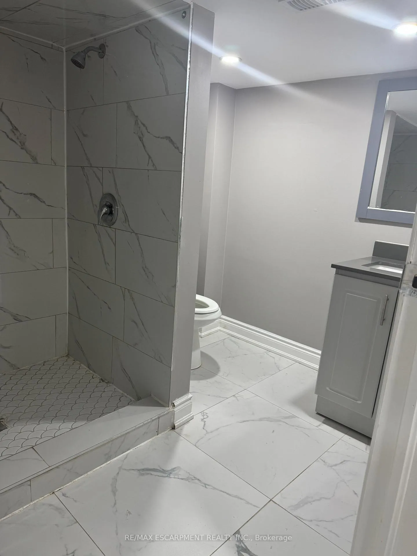 Photo 8 of Unit LOWER, 267 Millen Road, Hamilton, Stoney Creek — HOMEH
