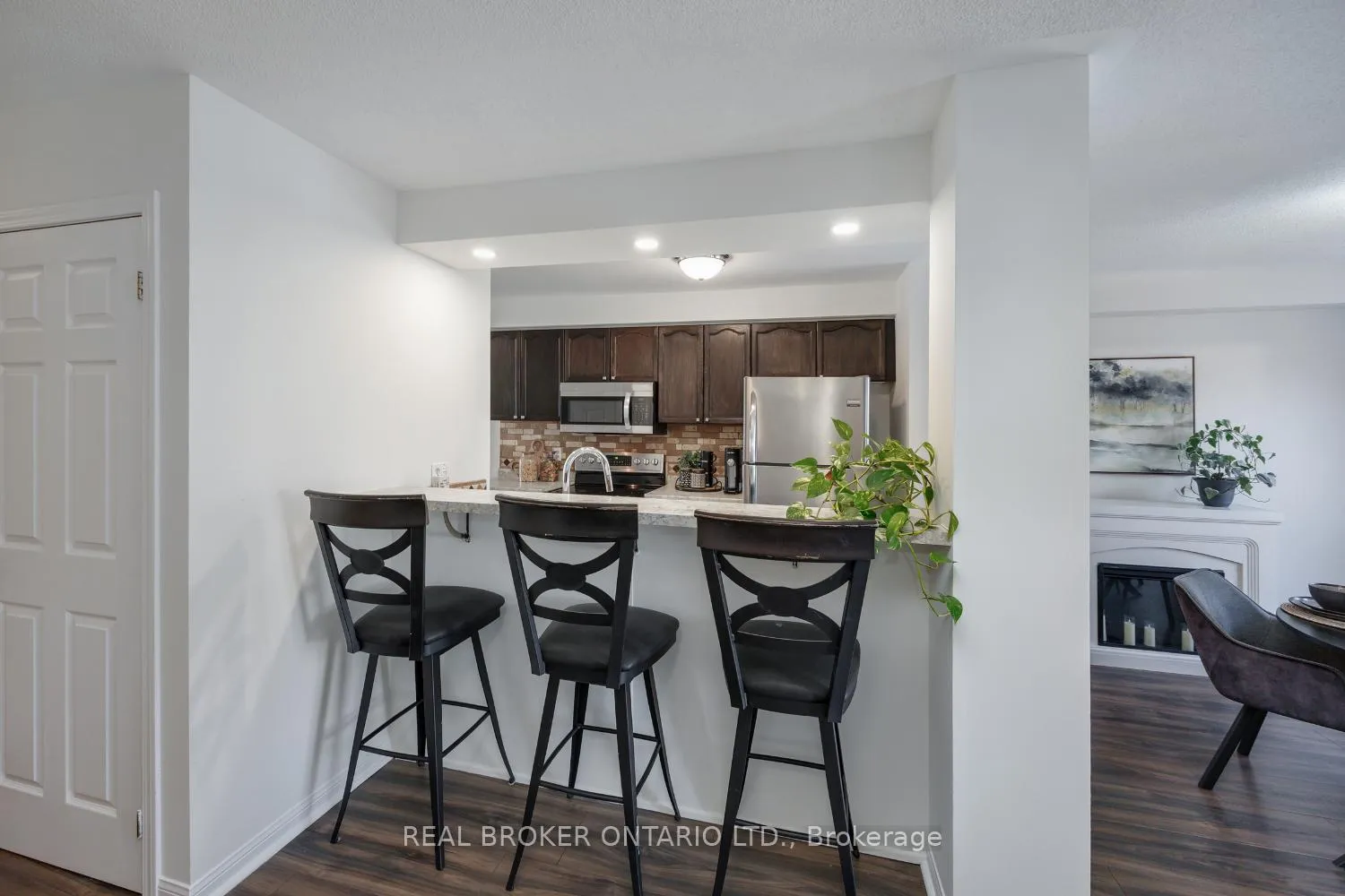 Photo 10 of 78 Shady Lane Crescent, Clarington, Bowmanville — HOMEH