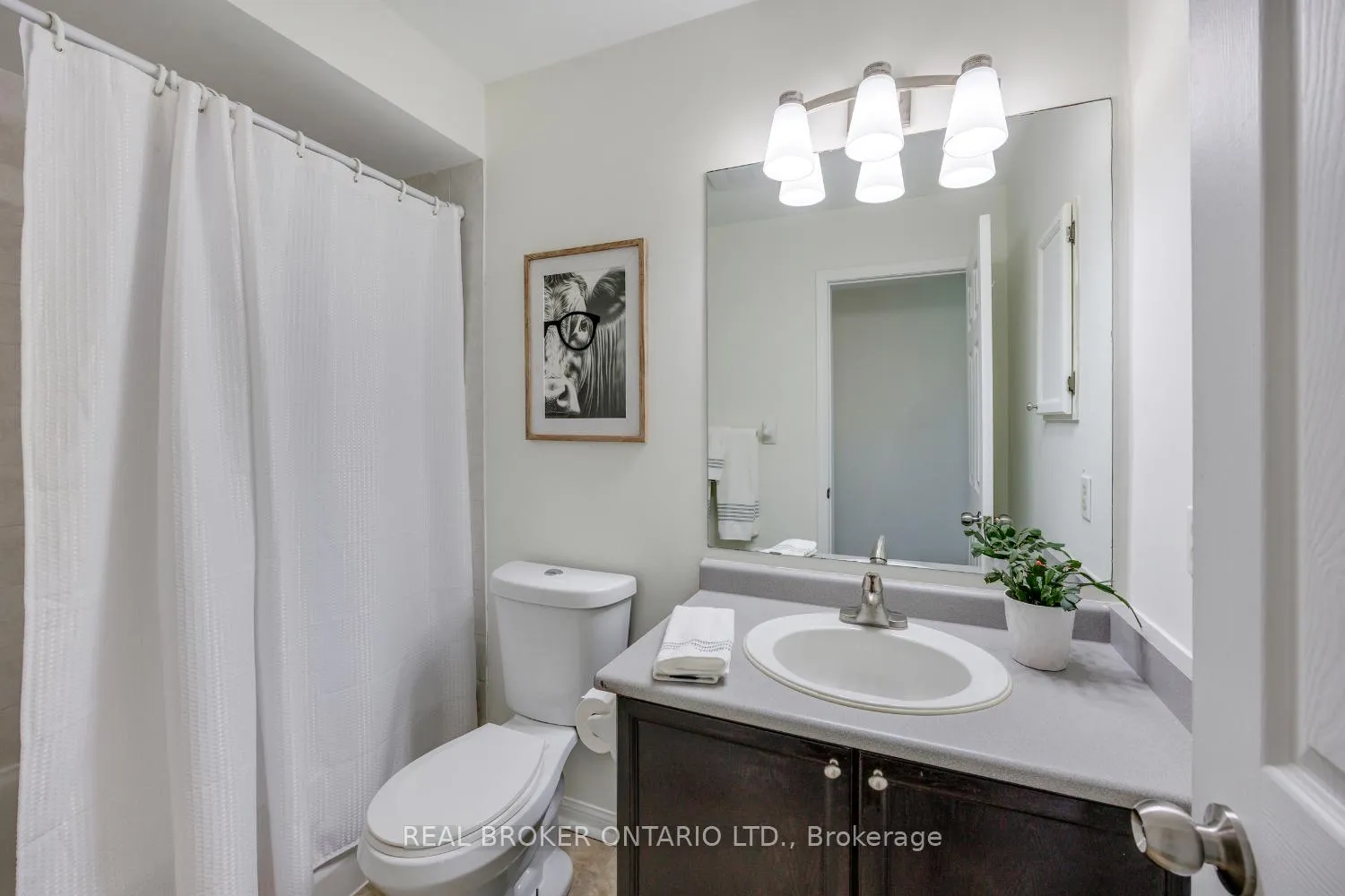 Photo 23 of 78 Shady Lane Crescent, Clarington, Bowmanville — HOMEH