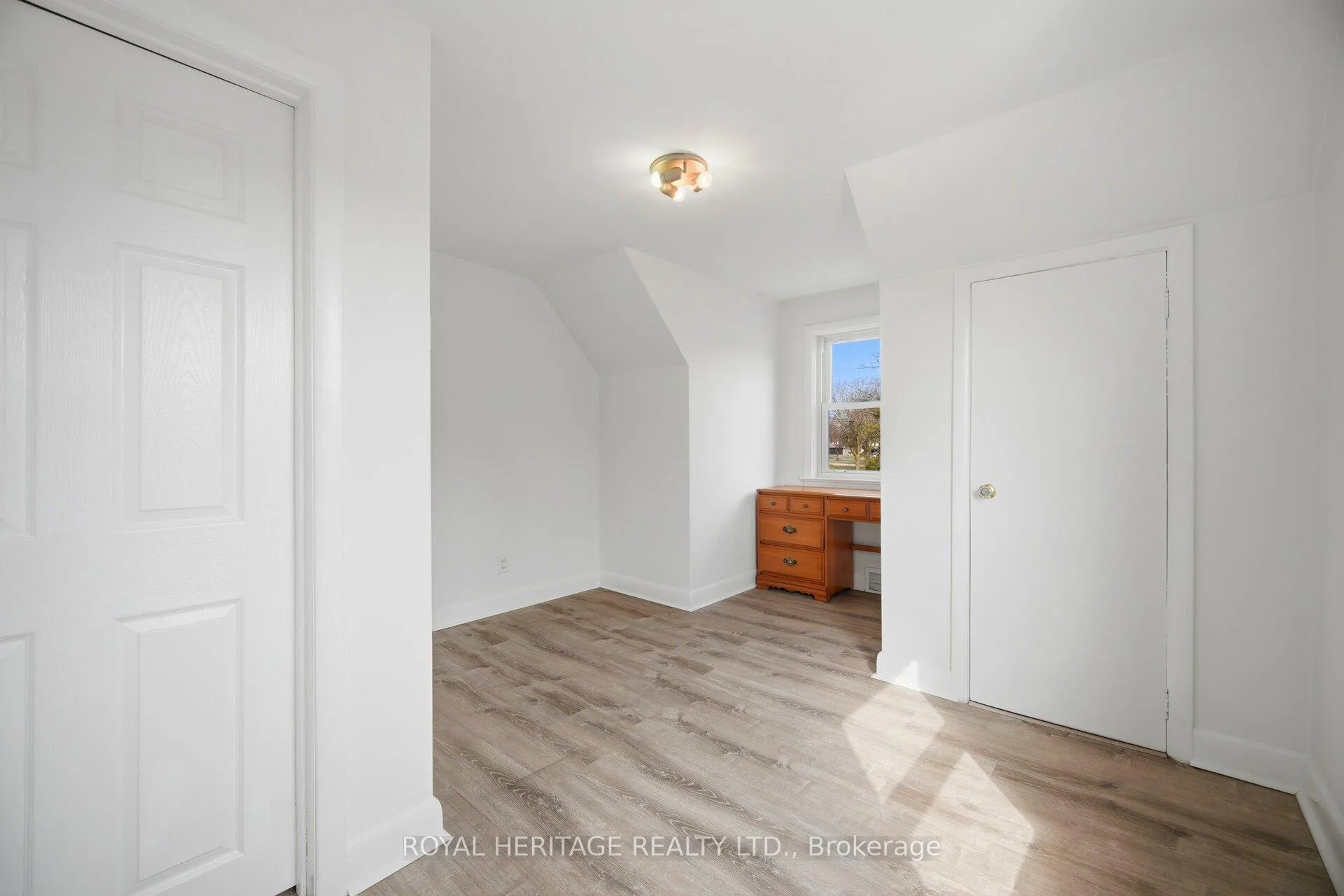 Photo 27 of 867 Parklane Avenue, Oshawa, Eastdale — HOMEH