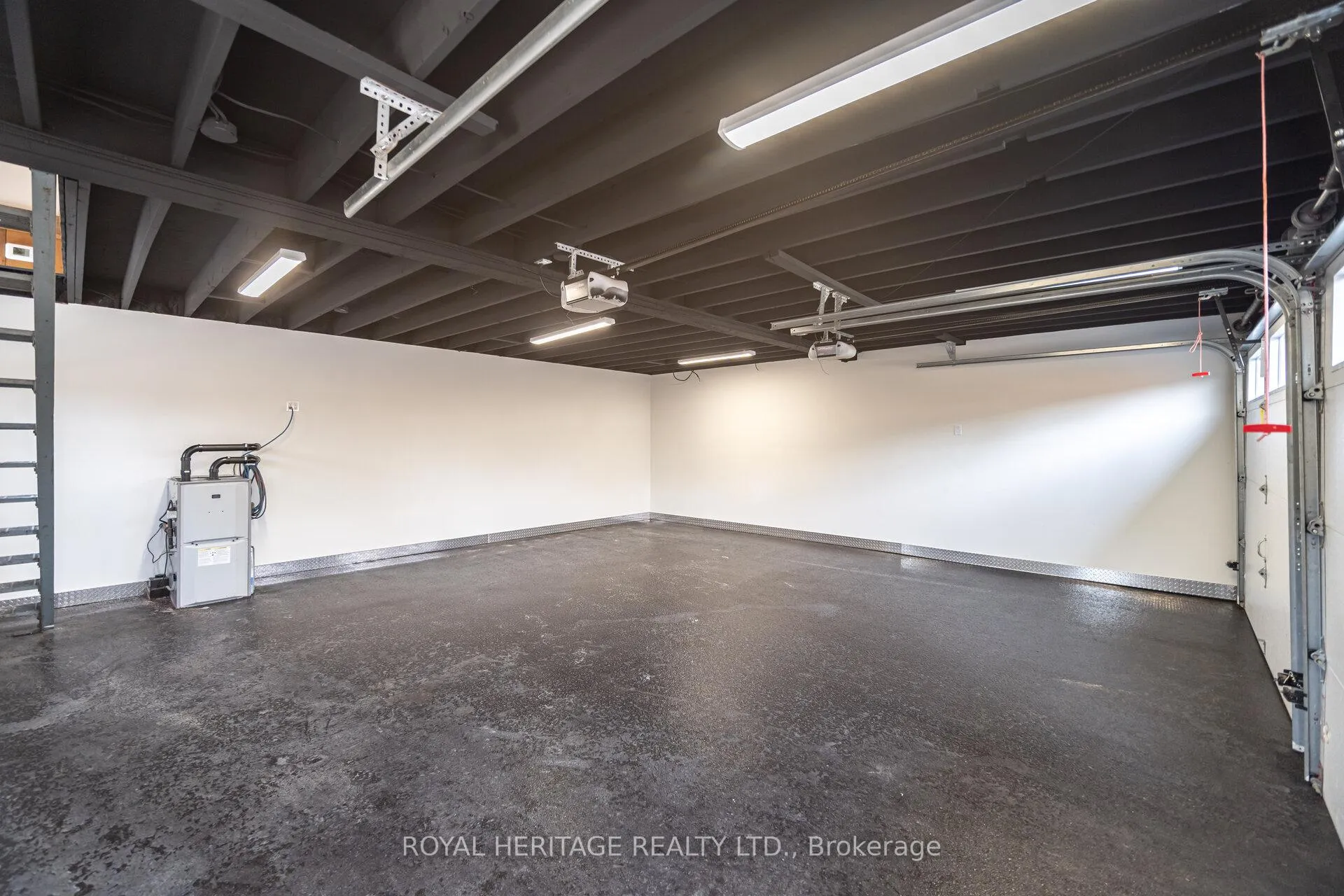 Photo 32 of 867 Parklane Avenue, Oshawa, Eastdale — HOMEH