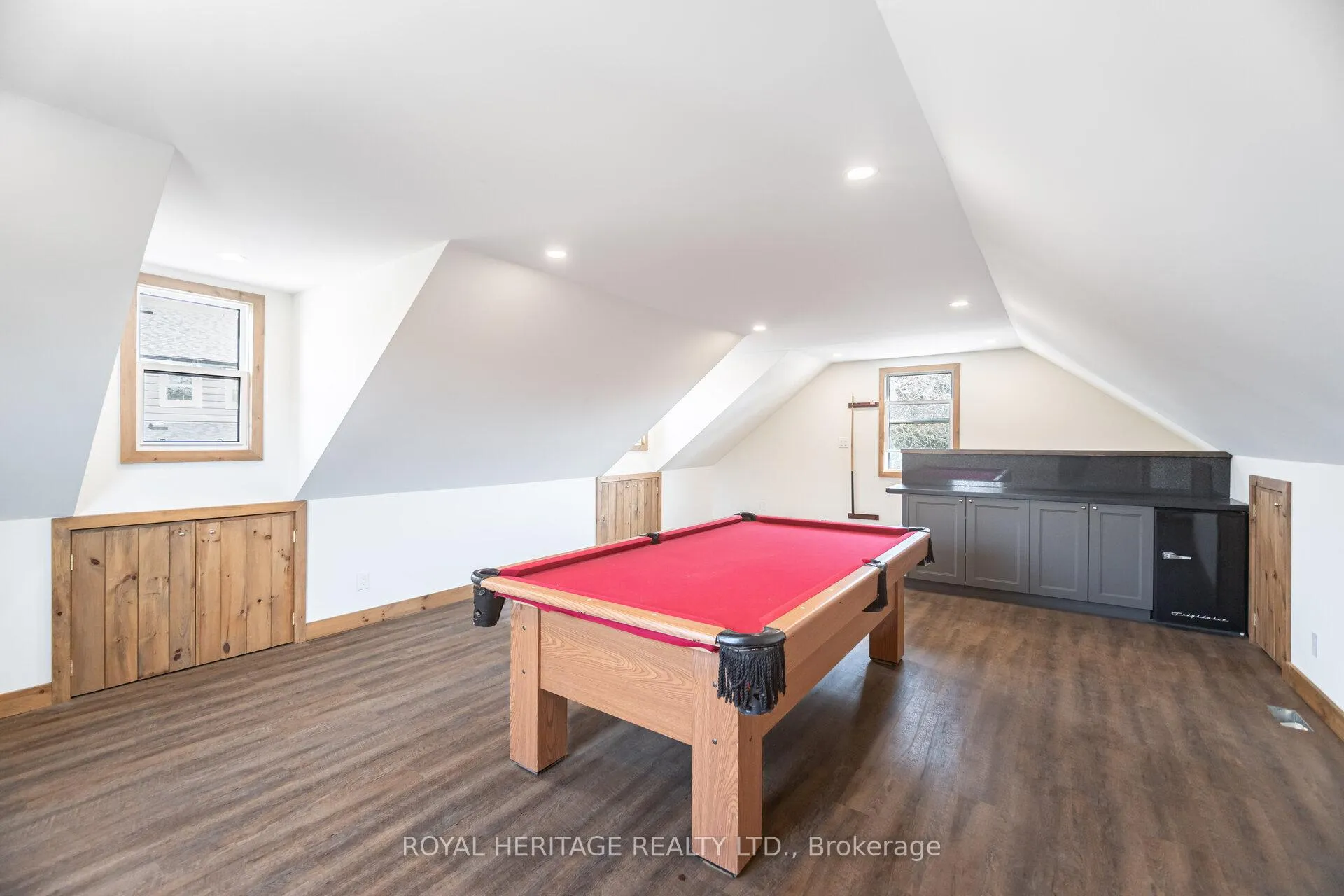 Photo 33 of 867 Parklane Avenue, Oshawa, Eastdale — HOMEH