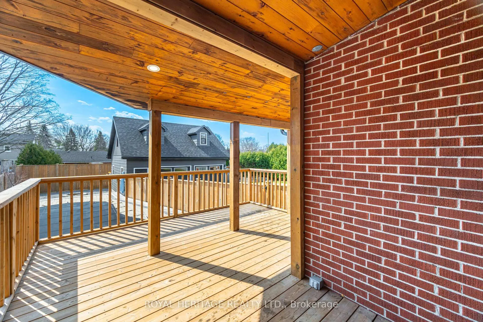 Photo 36 of 867 Parklane Avenue, Oshawa, Eastdale — HOMEH
