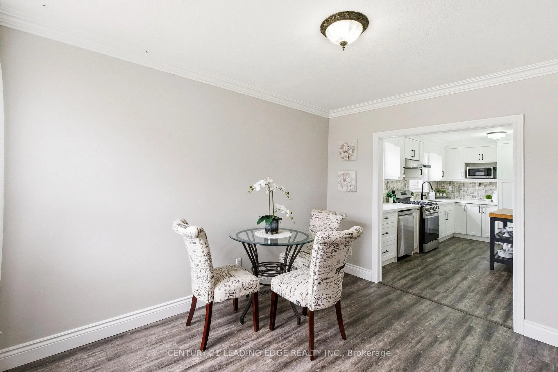 Photo 4 of 347 Nipigon Street, Oshawa, McLaughlin — HOMEH