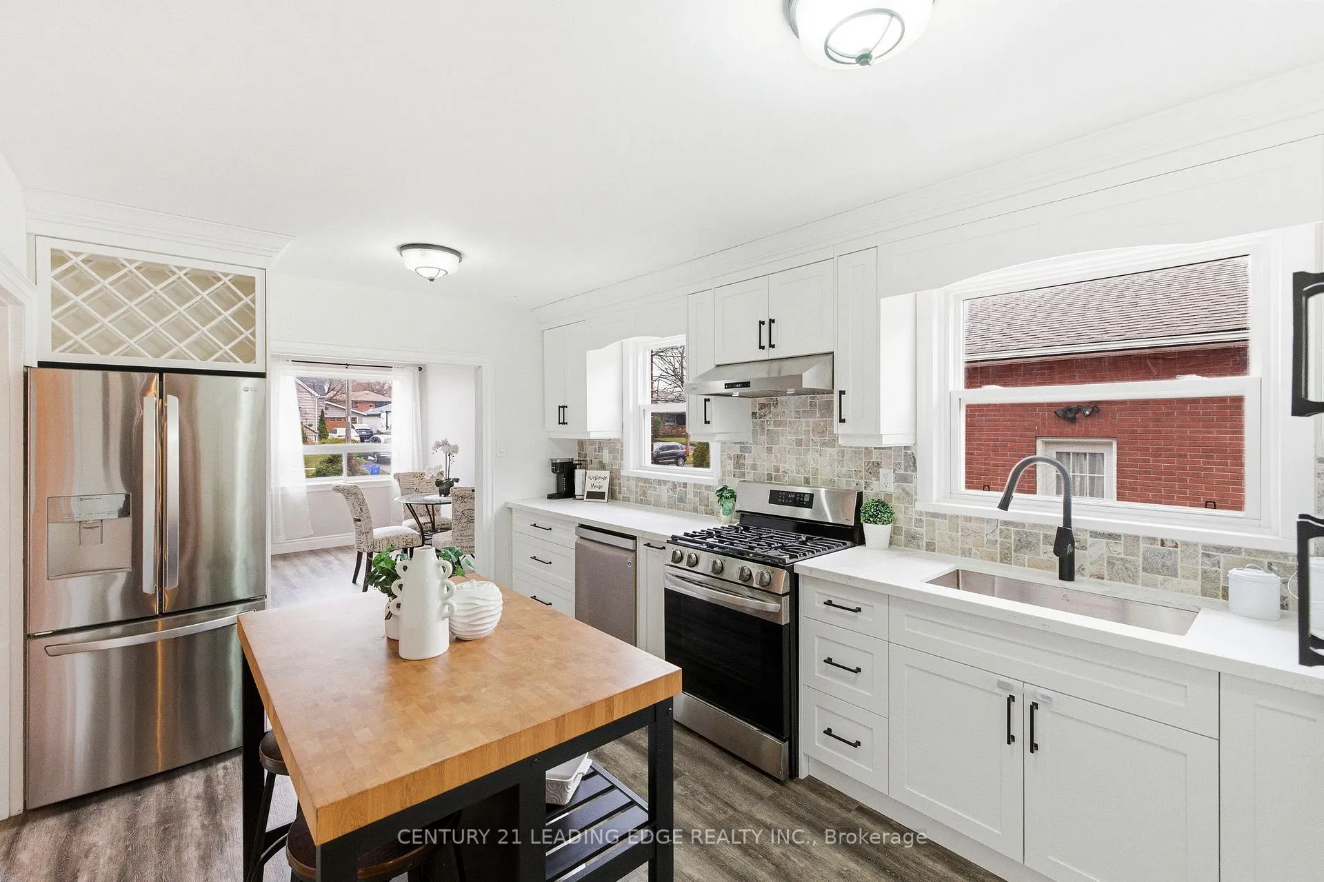 Photo 6 of 347 Nipigon Street, Oshawa, McLaughlin — HOMEH