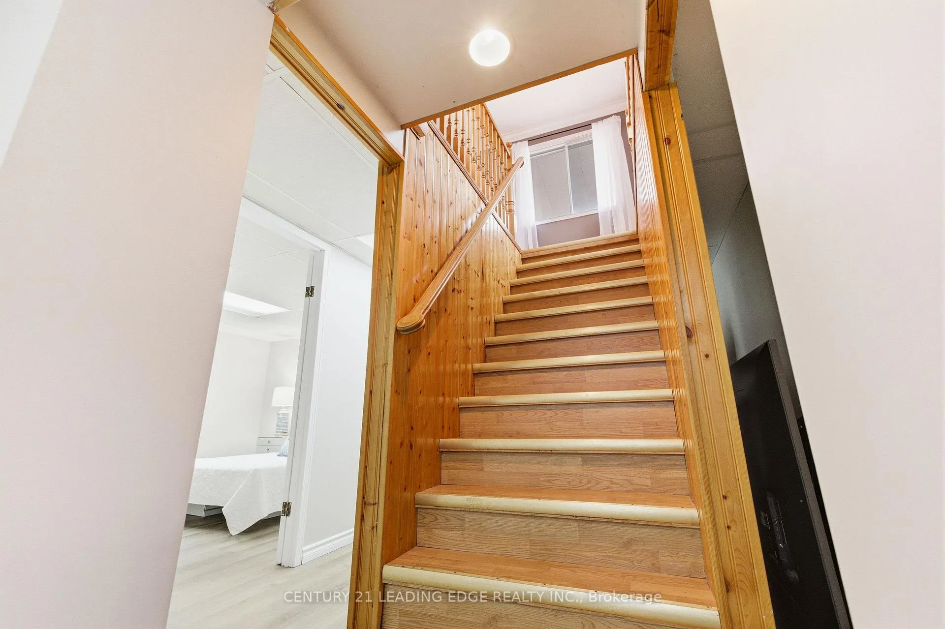 Photo 17 of 347 Nipigon Street, Oshawa, McLaughlin — HOMEH
