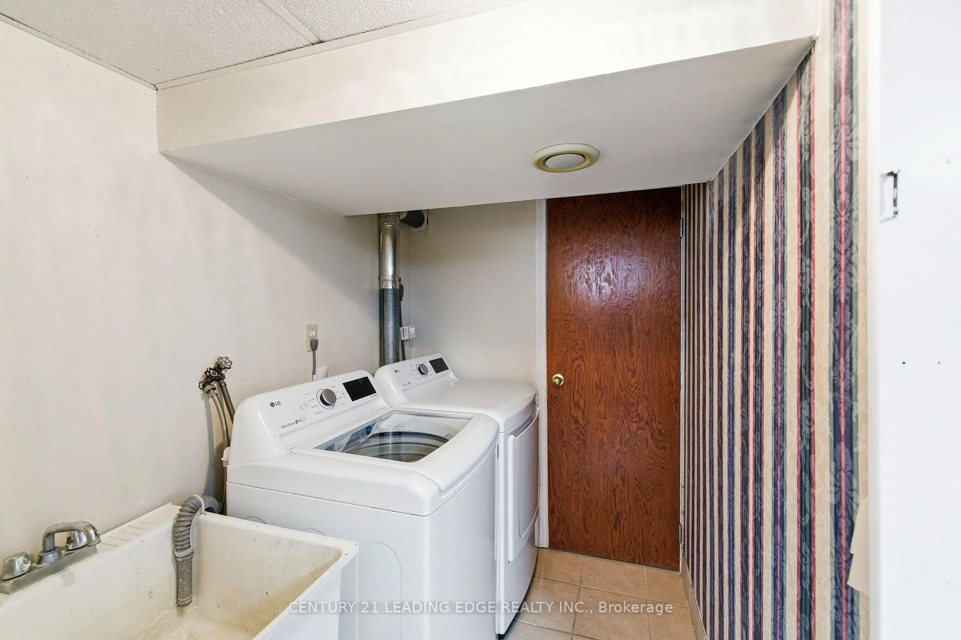 Photo 26 of 347 Nipigon Street, Oshawa, McLaughlin — HOMEH