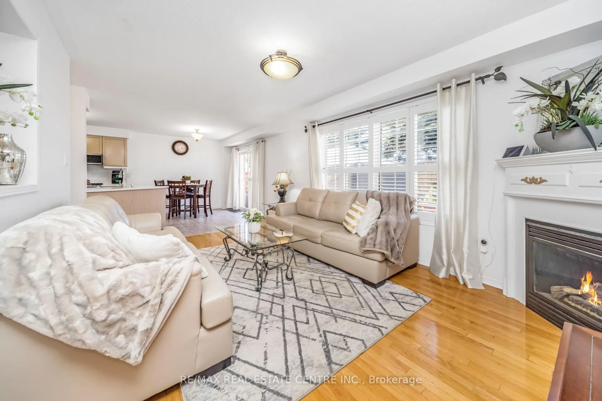 Photo 17 of 22 Mistycreek Crescent, Brampton, Fletcher's Meadow — HOMEH
