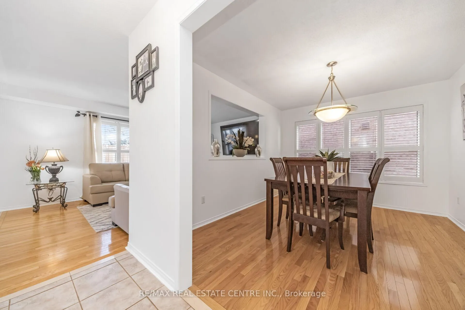 Photo 18 of 22 Mistycreek Crescent, Brampton, Fletcher's Meadow — HOMEH