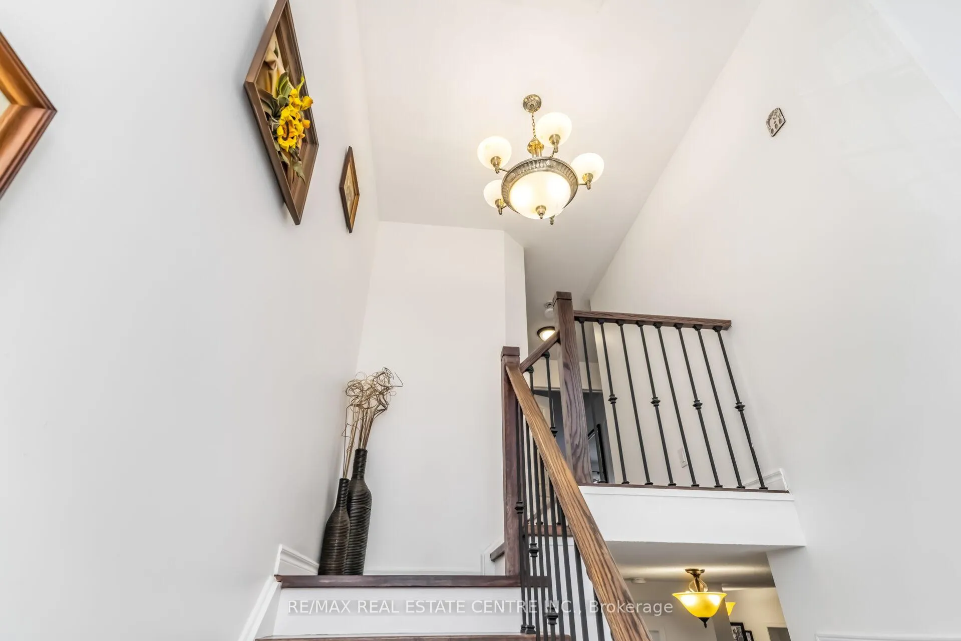 Photo 21 of 22 Mistycreek Crescent, Brampton, Fletcher's Meadow — HOMEH
