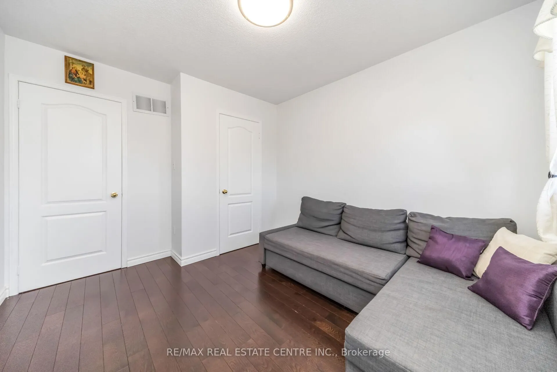 Photo 33 of 22 Mistycreek Crescent, Brampton, Fletcher's Meadow — HOMEH