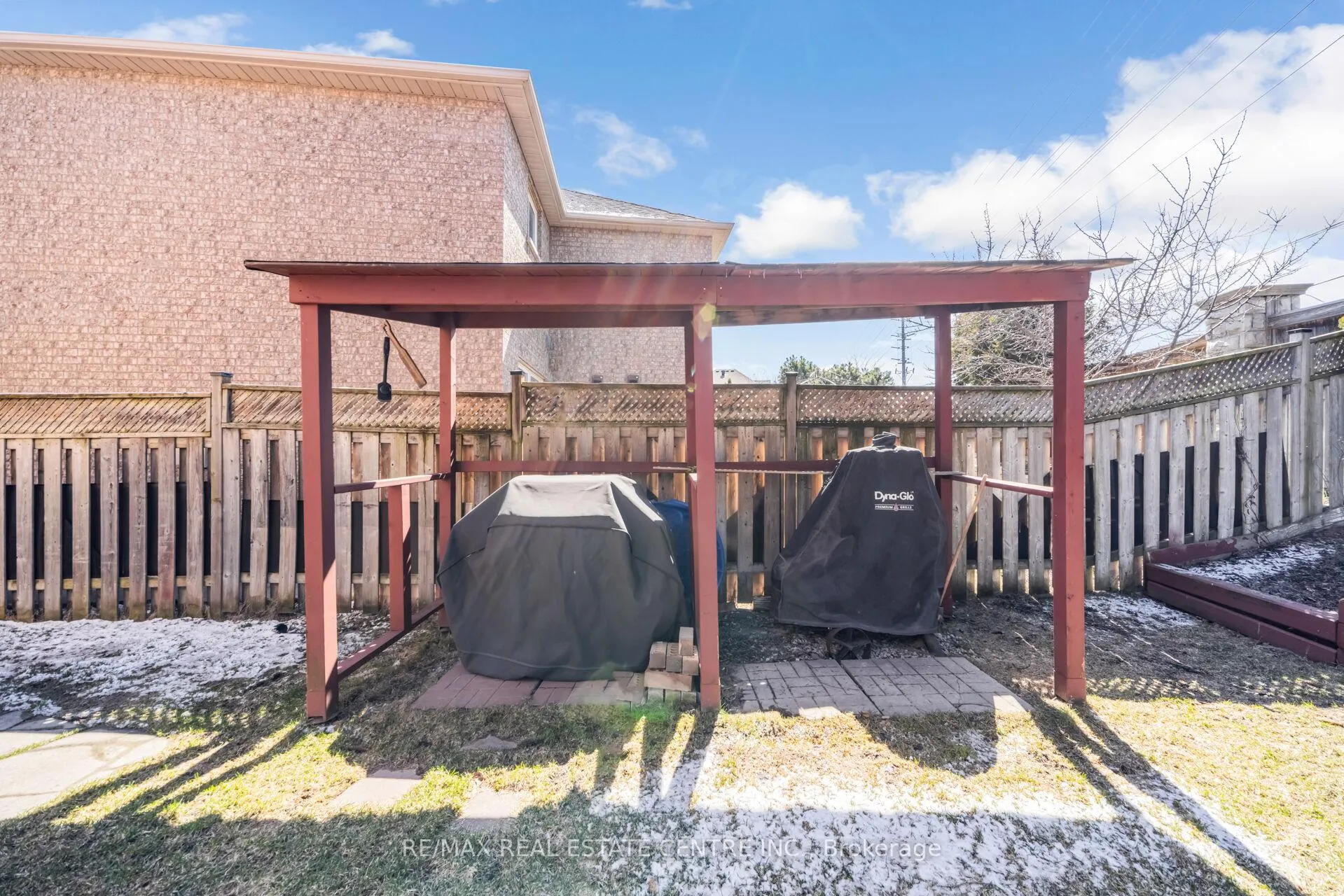 Photo 44 of 22 Mistycreek Crescent, Brampton, Fletcher's Meadow — HOMEH