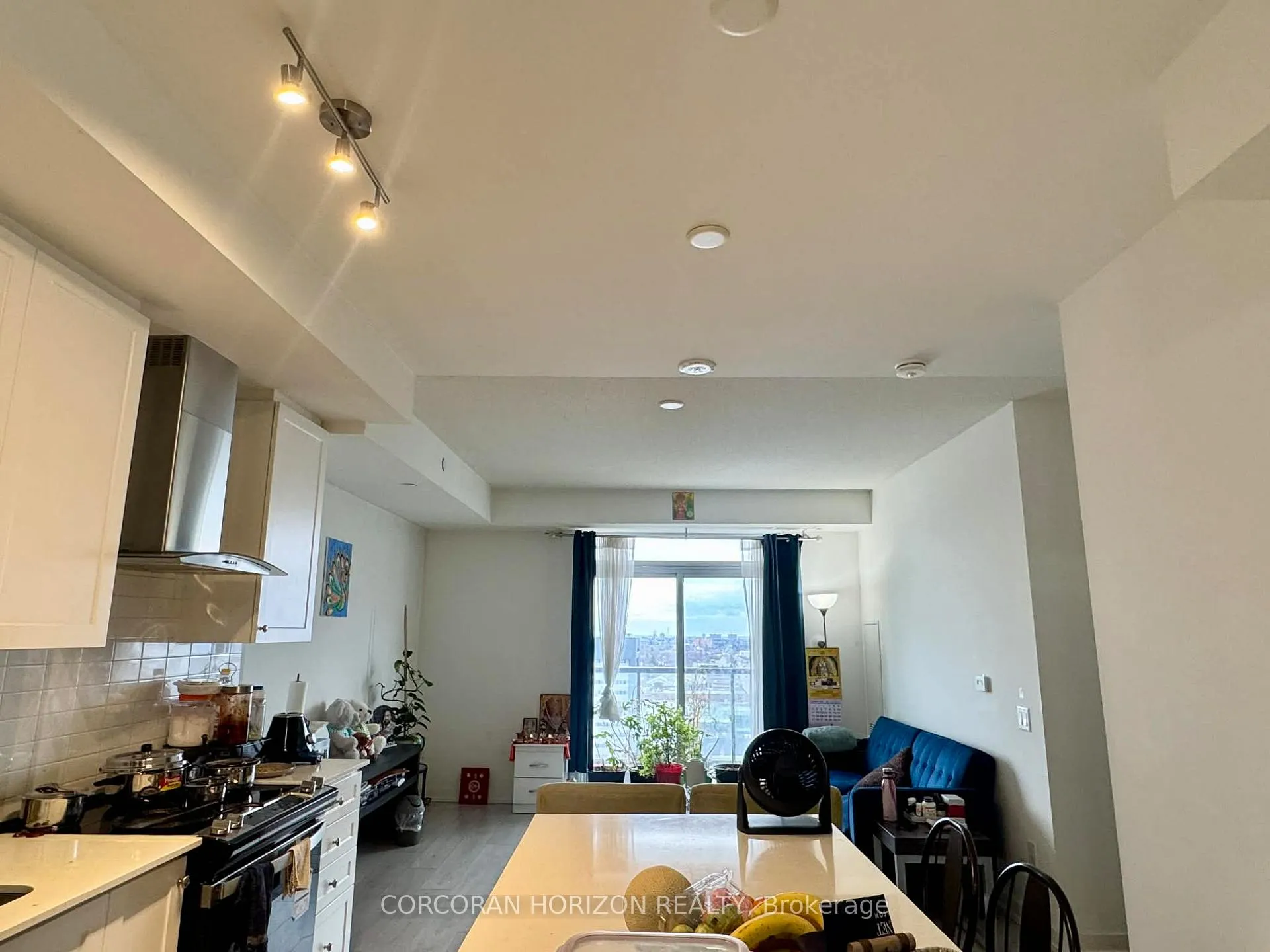 Photo 2 of Unit 1507, 55 Duke Street W, Kitchener — HOMEH
