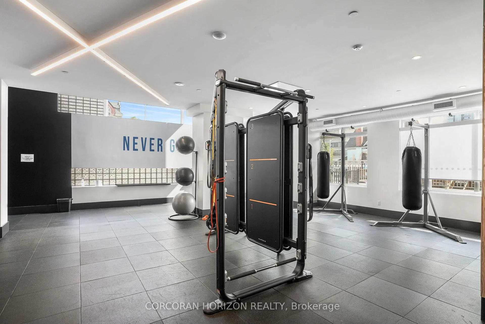 Photo 12 of Unit 1507, 55 Duke Street W, Kitchener — HOMEH