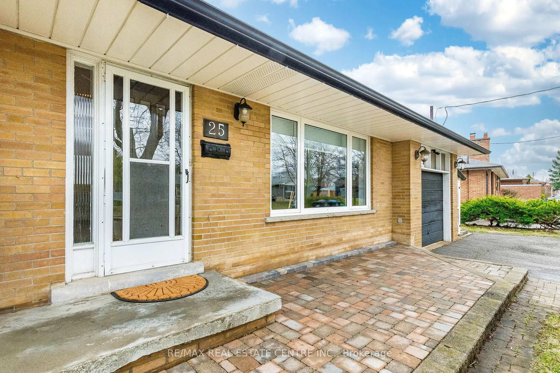 Photo 15 of 25 Lesbury Avenue, Brampton, Brampton East — HOMEH