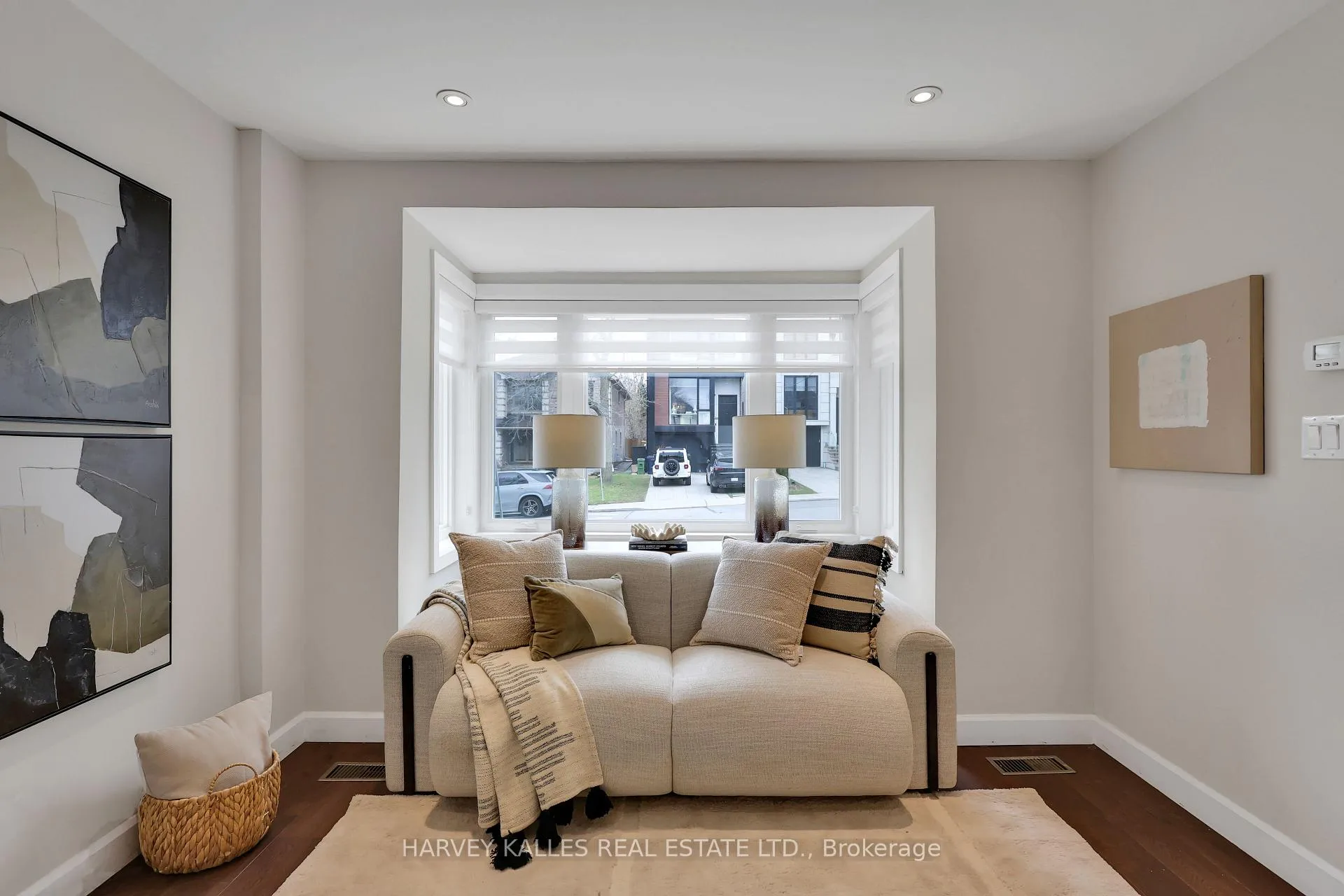 Photo 11 of 320 Melrose Avenue, Toronto, Bedford Park-Nortown — HOMEH