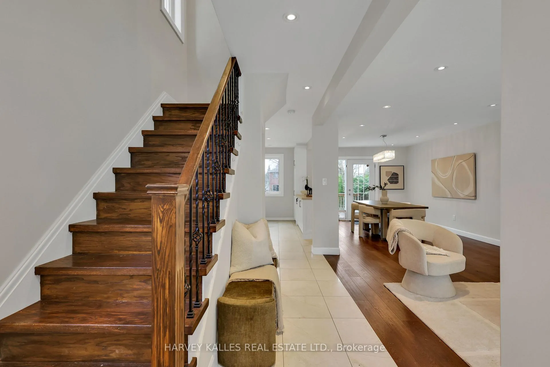 Photo 15 of 320 Melrose Avenue, Toronto, Bedford Park-Nortown — HOMEH