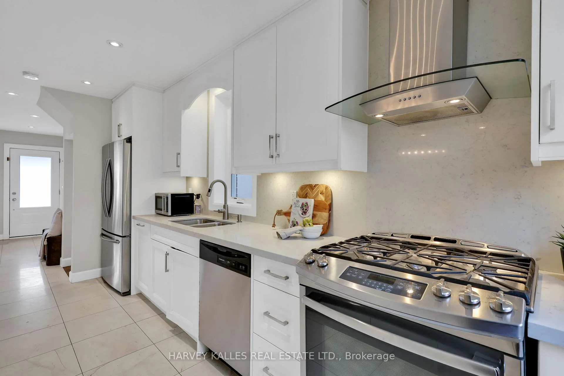 Photo 24 of 320 Melrose Avenue, Toronto, Bedford Park-Nortown — HOMEH