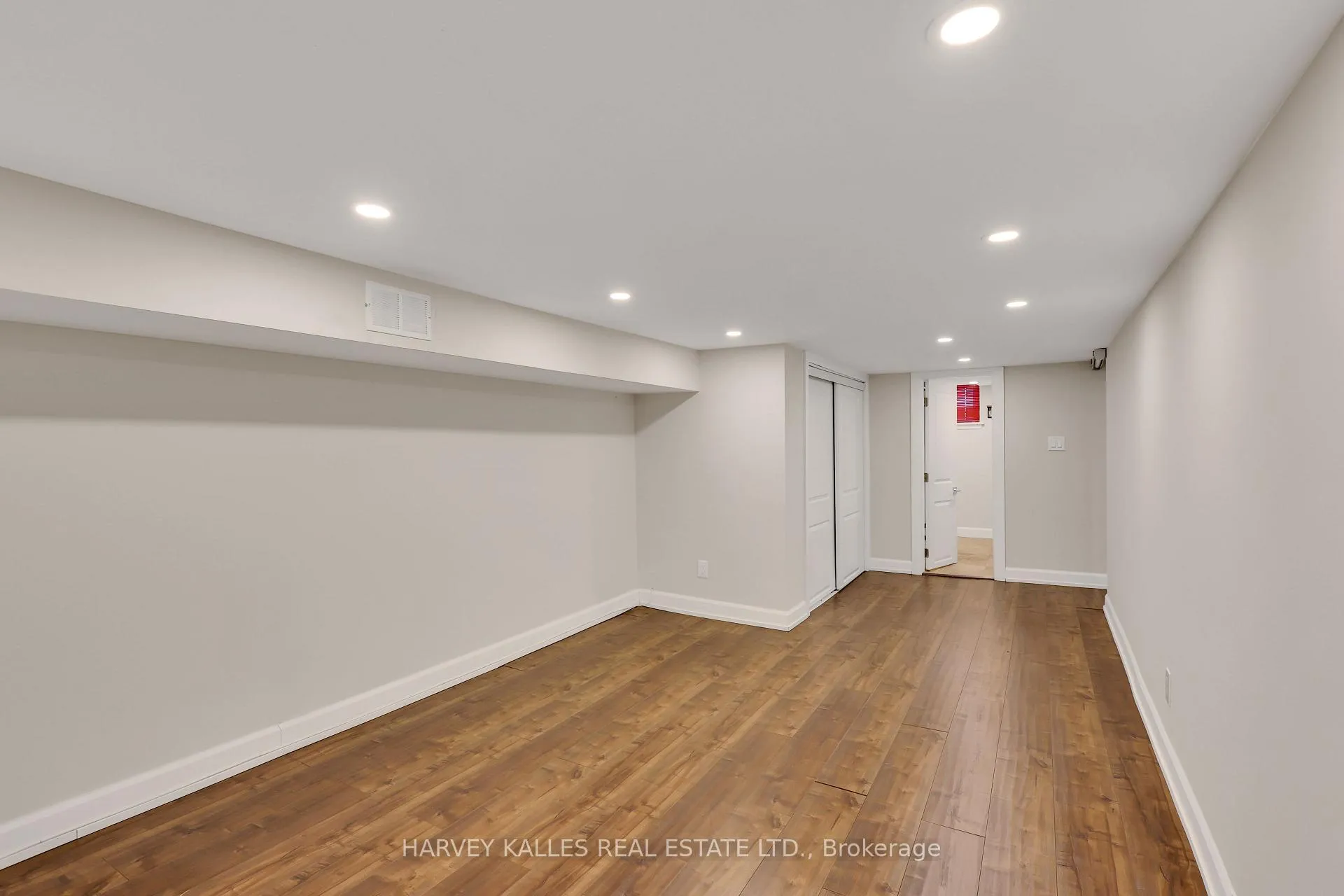 Photo 37 of 320 Melrose Avenue, Toronto, Bedford Park-Nortown — HOMEH