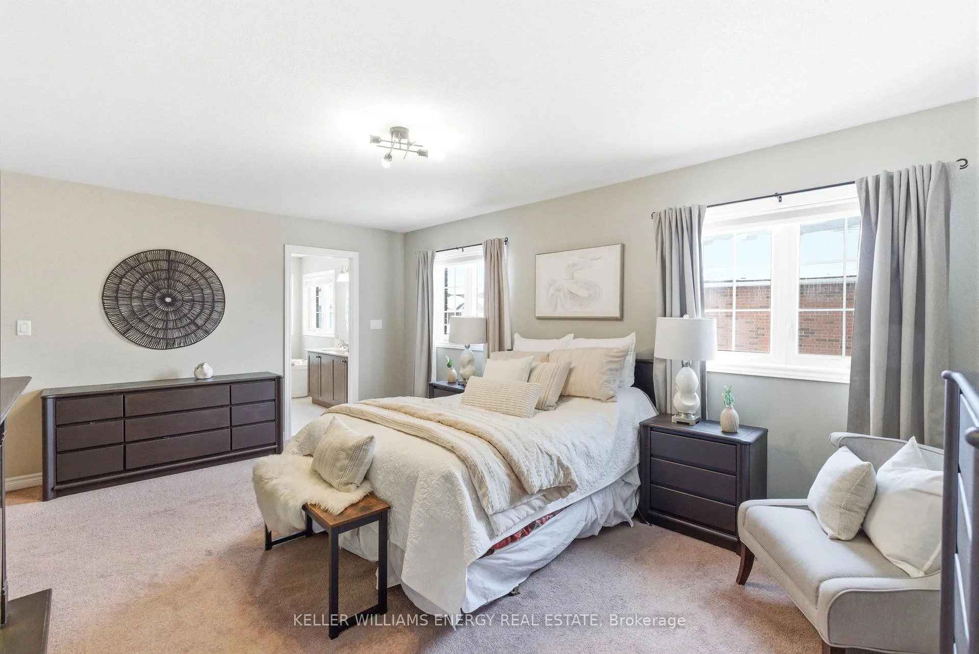Photo 23 of 219 Crombie Street, Clarington, Bowmanville — HOMEH