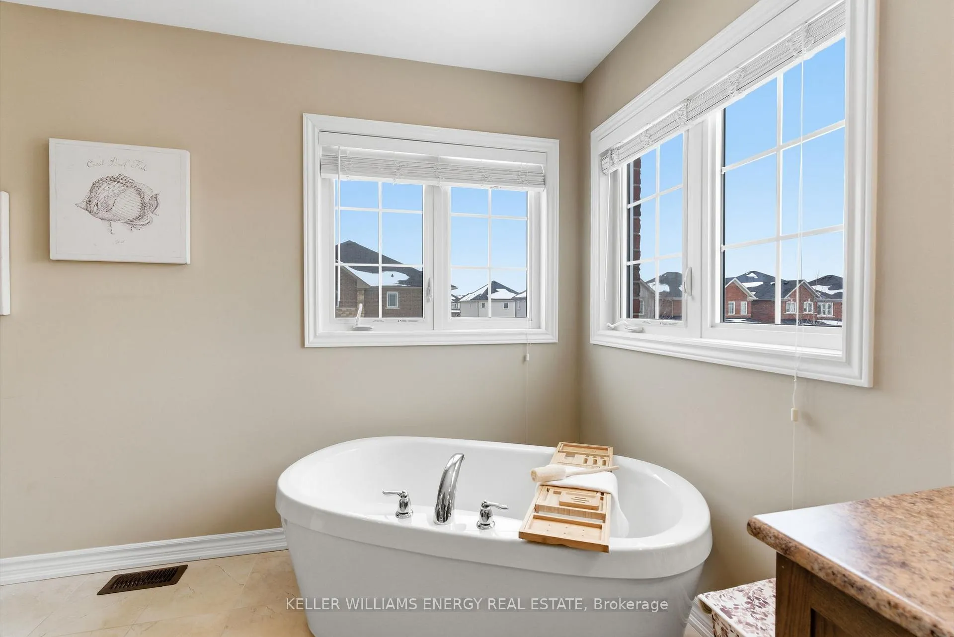 Photo 25 of 219 Crombie Street, Clarington, Bowmanville — HOMEH