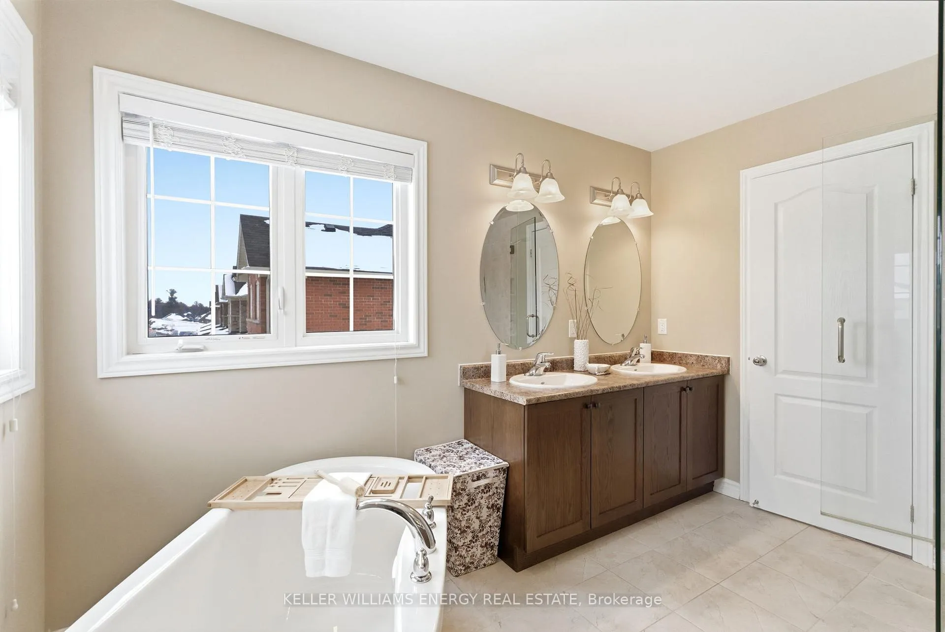 Photo 28 of 219 Crombie Street, Clarington, Bowmanville — HOMEH