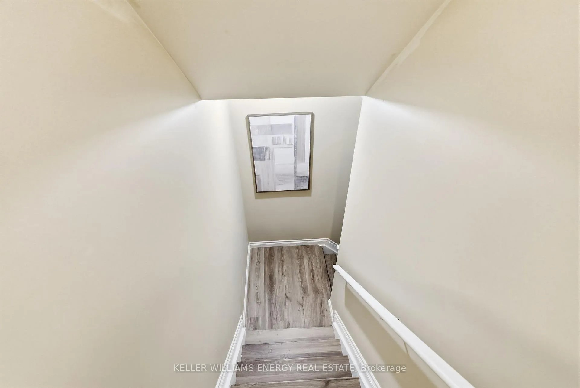 Photo 37 of 219 Crombie Street, Clarington, Bowmanville — HOMEH