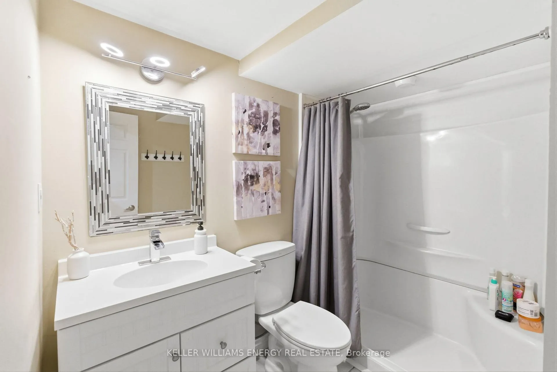 Photo 40 of 219 Crombie Street, Clarington, Bowmanville — HOMEH