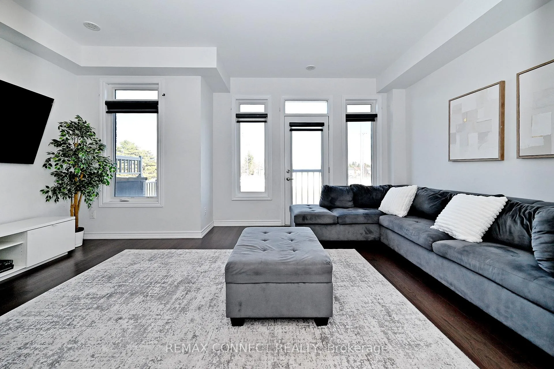 Photo 8 of 19 Gemma Place, Brampton, Heart Lake West — HOMEH