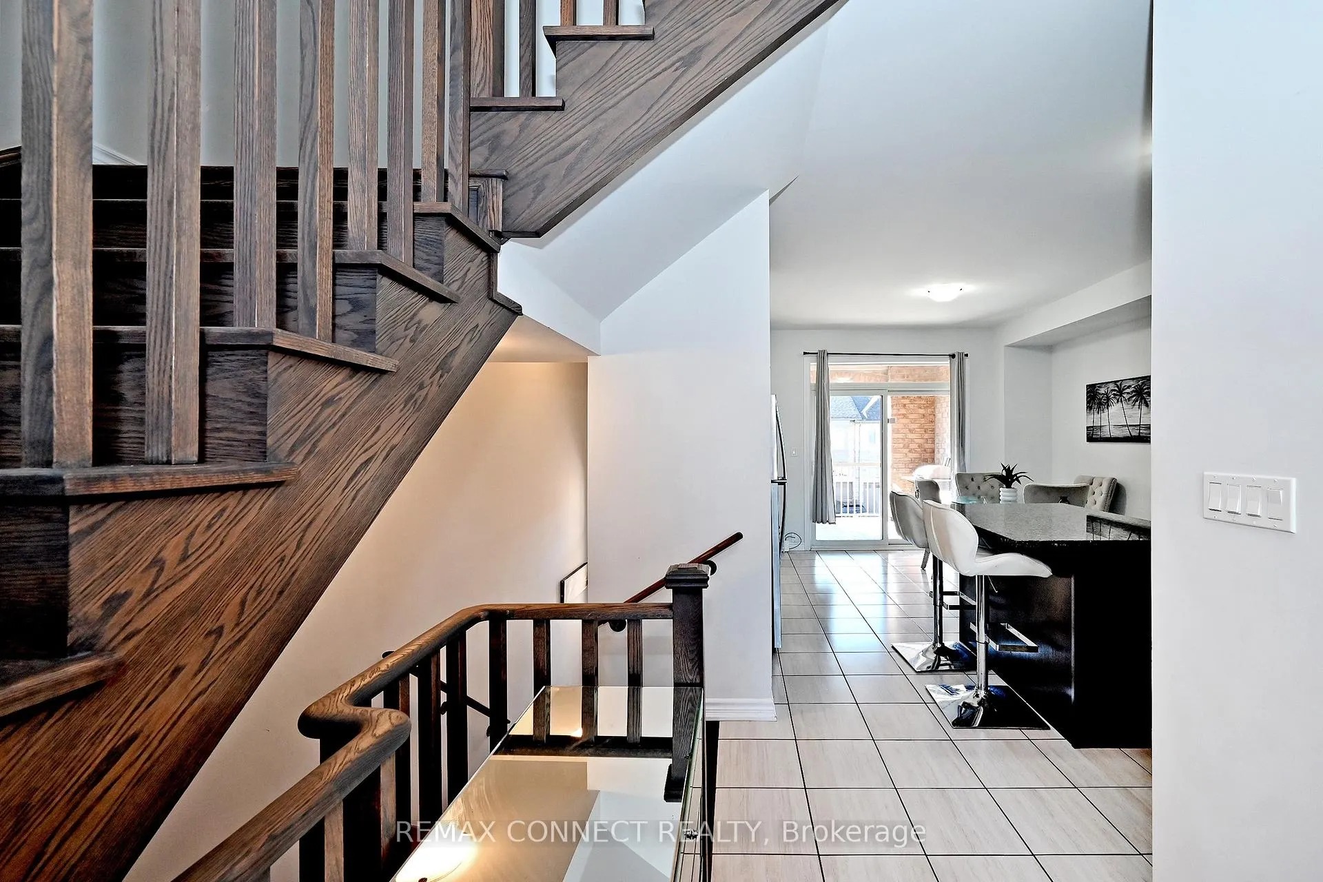Photo 12 of 19 Gemma Place, Brampton, Heart Lake West — HOMEH