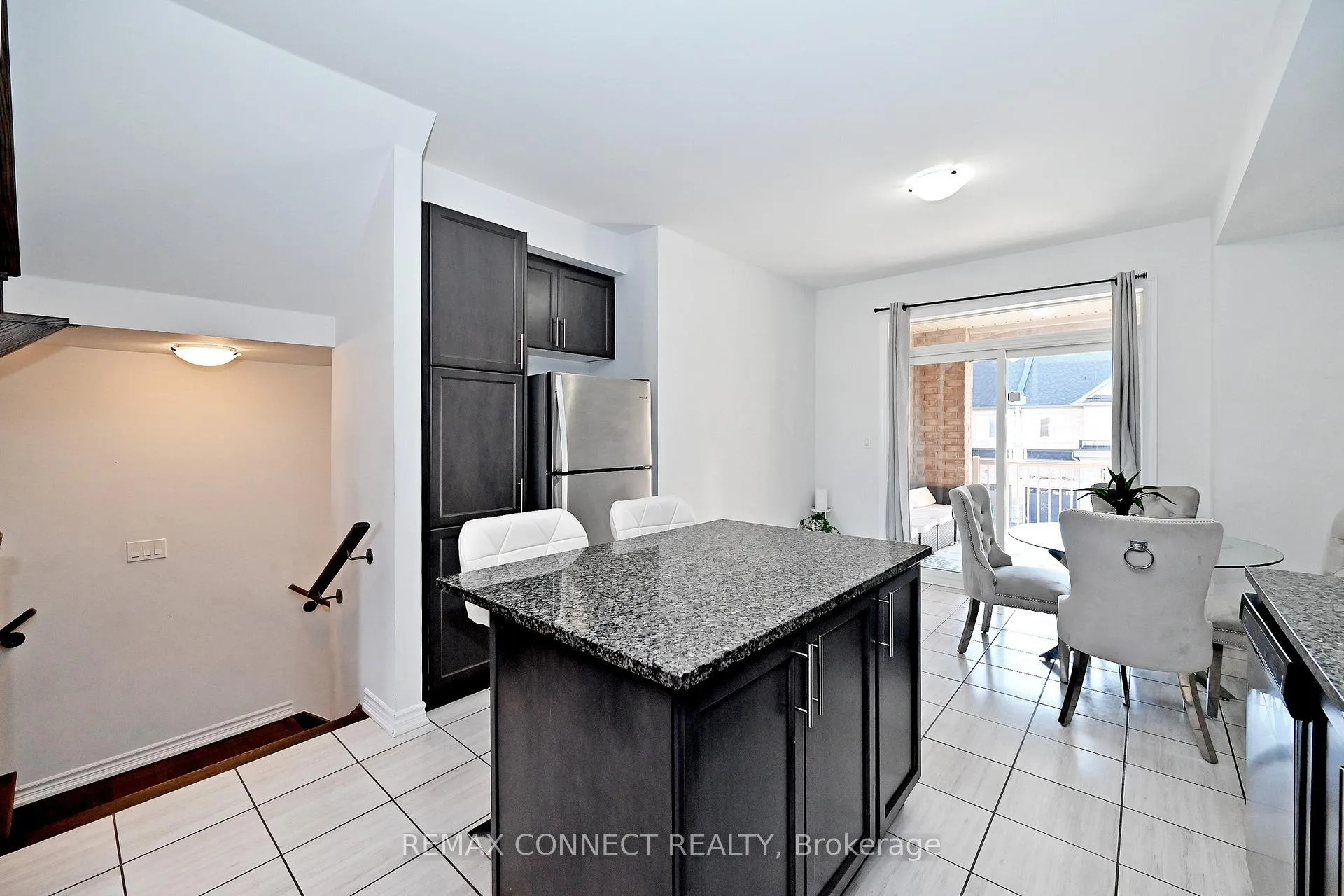 Photo 16 of 19 Gemma Place, Brampton, Heart Lake West — HOMEH