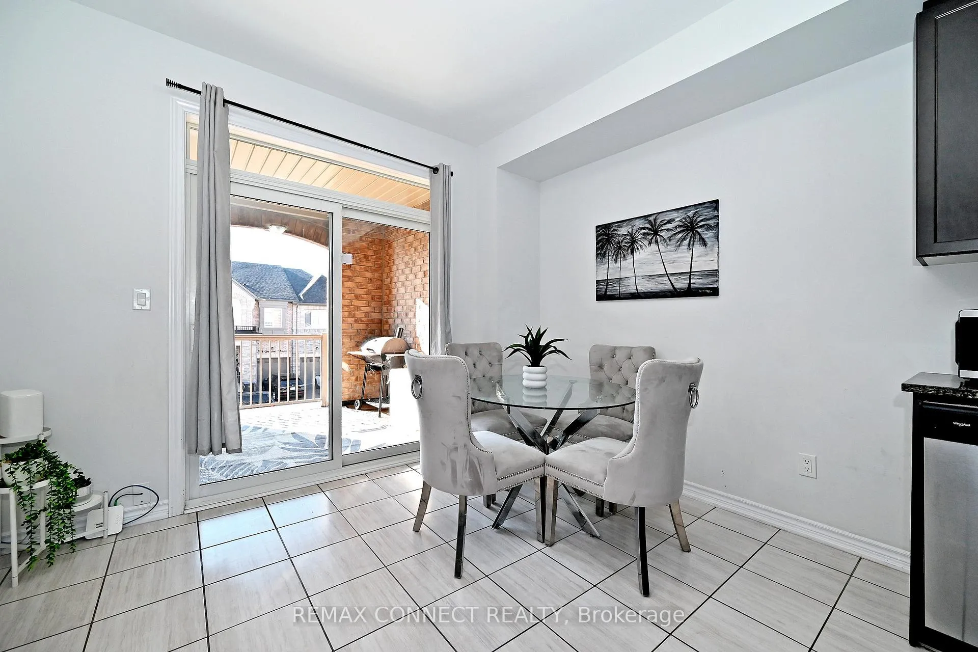 Photo 18 of 19 Gemma Place, Brampton, Heart Lake West — HOMEH