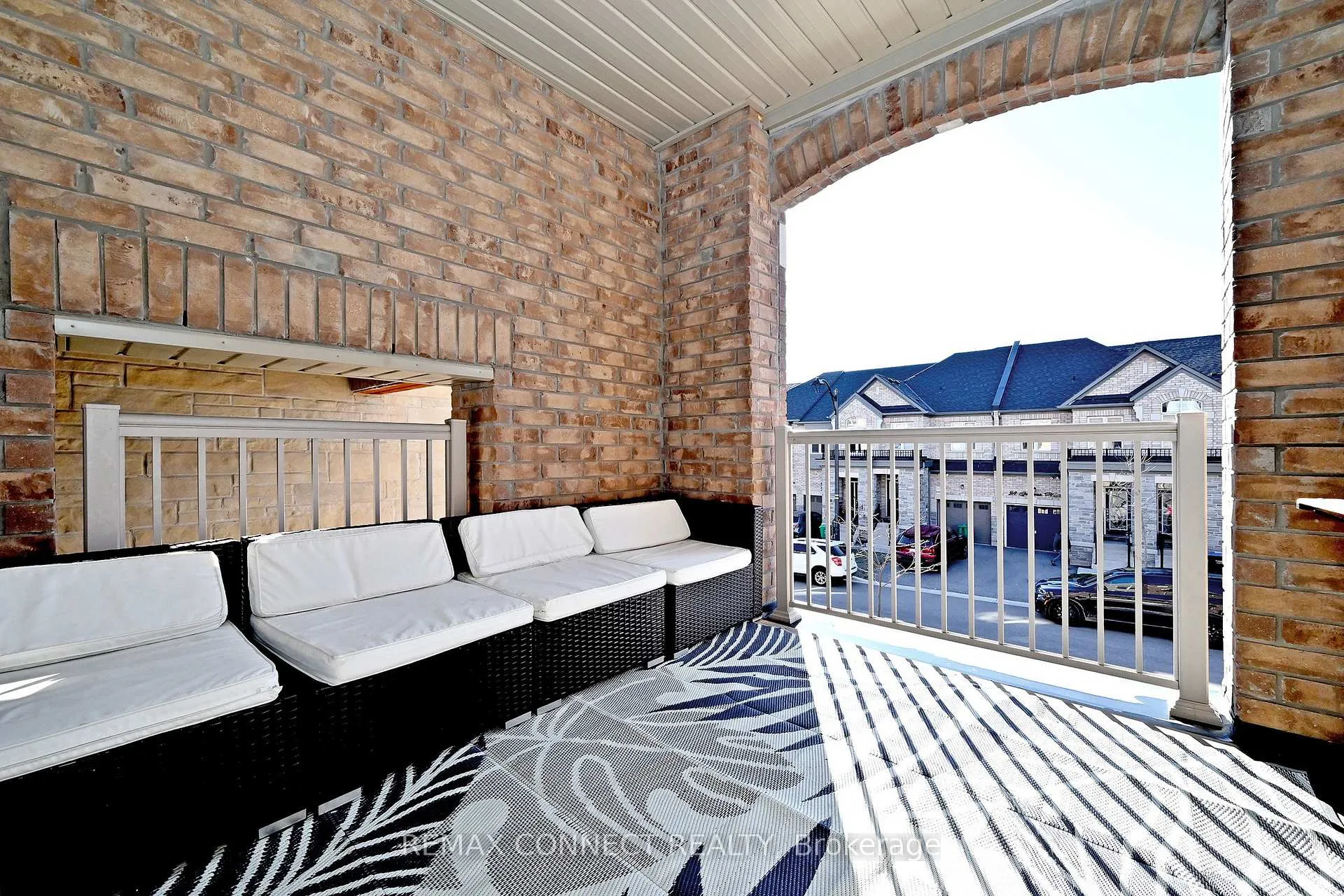 Photo 20 of 19 Gemma Place, Brampton, Heart Lake West — HOMEH